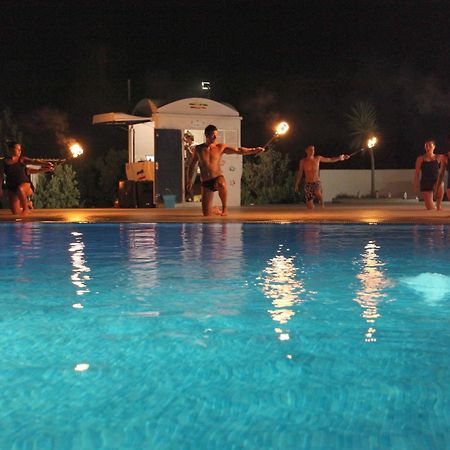 Montauro Hotel Club Cala Longa المظهر الخارجي الصورة