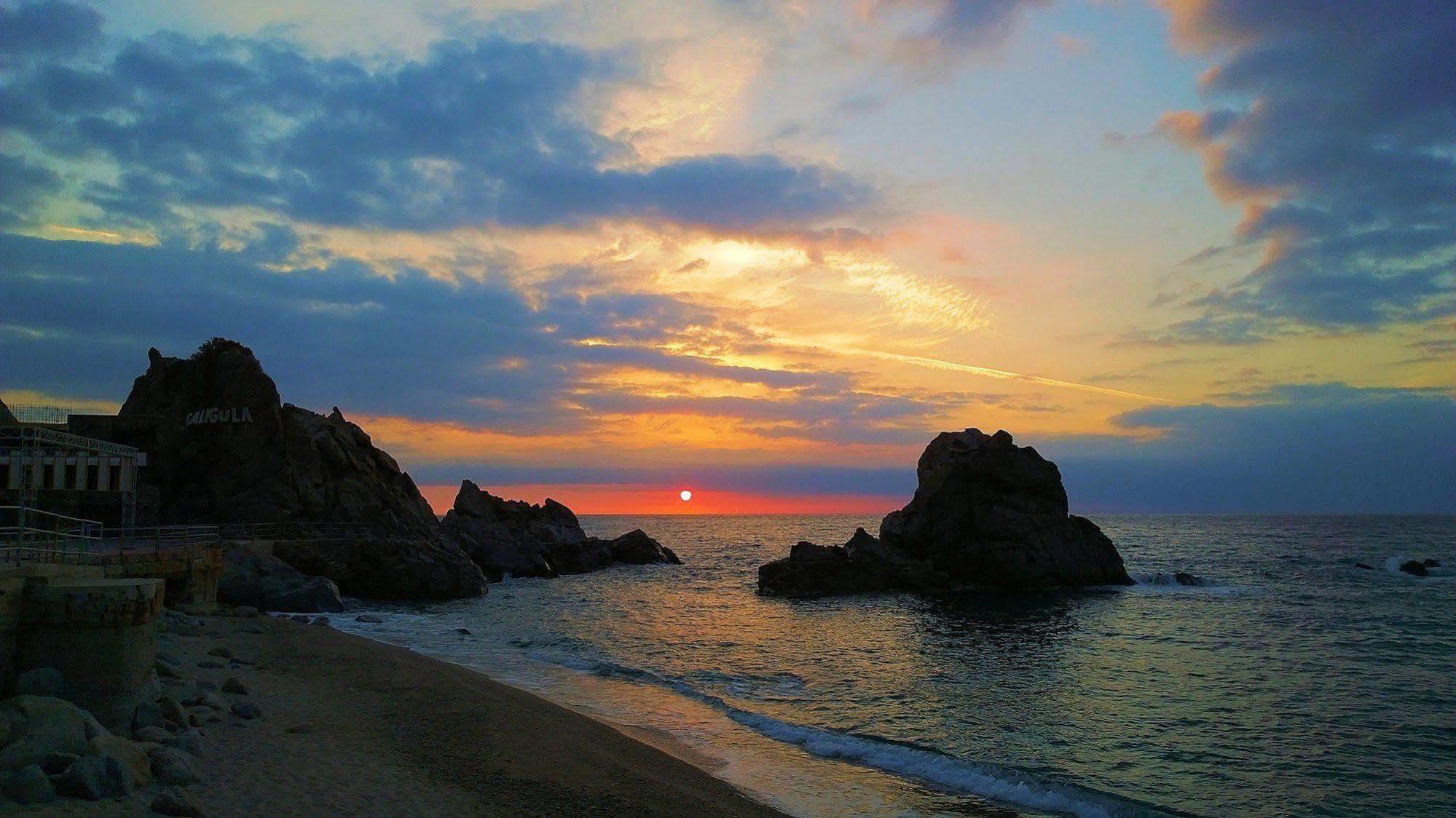 Montauro Hotel Club Cala Longa المظهر الخارجي الصورة