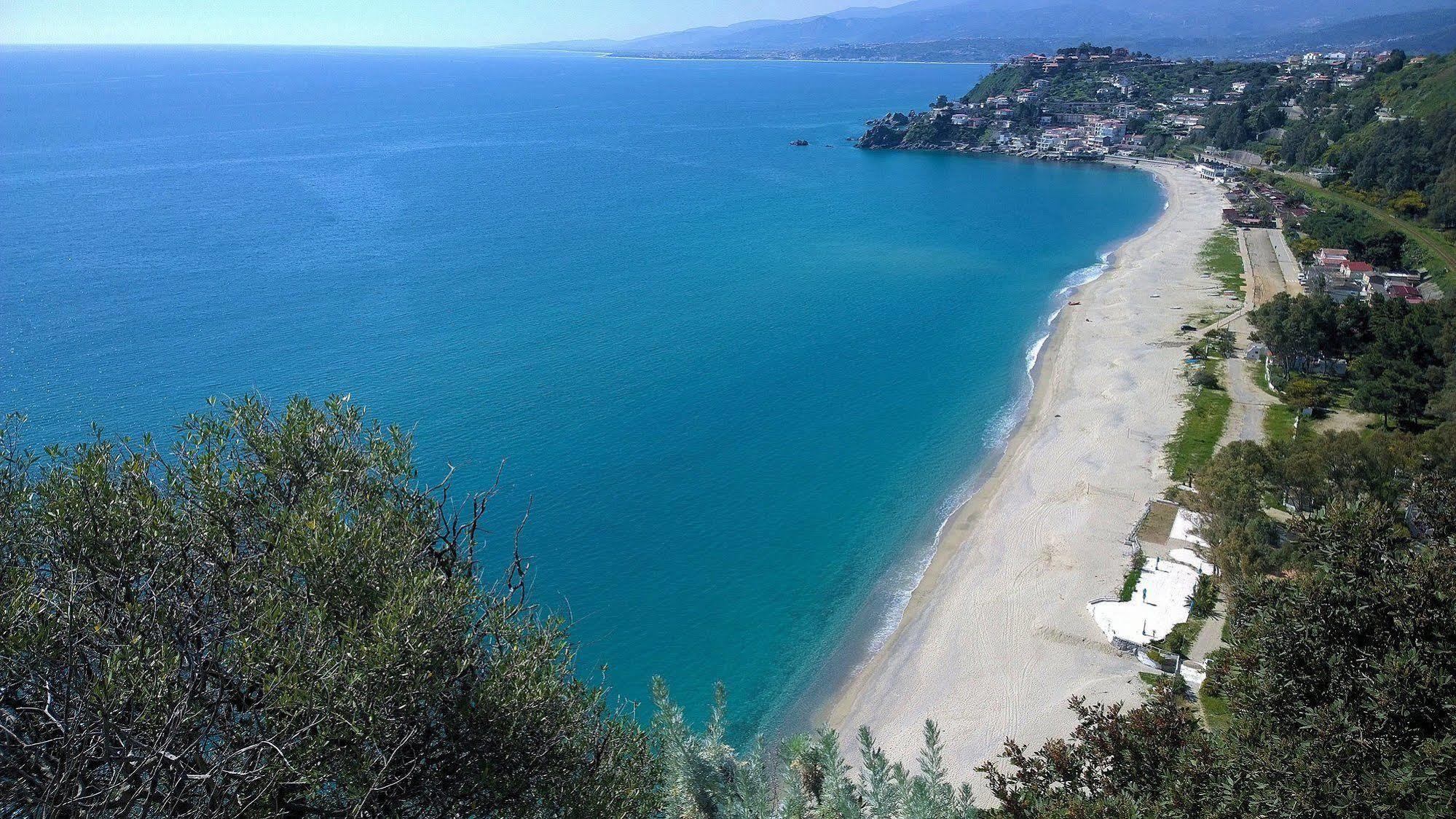 Montauro Hotel Club Cala Longa المظهر الخارجي الصورة