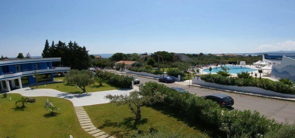 Montauro Hotel Club Cala Longa المظهر الخارجي الصورة